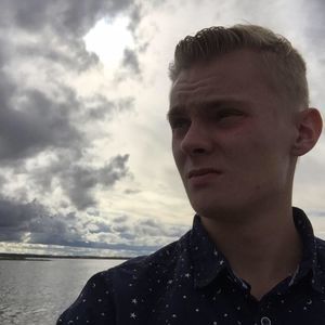 Meet your Posher, Tiegan